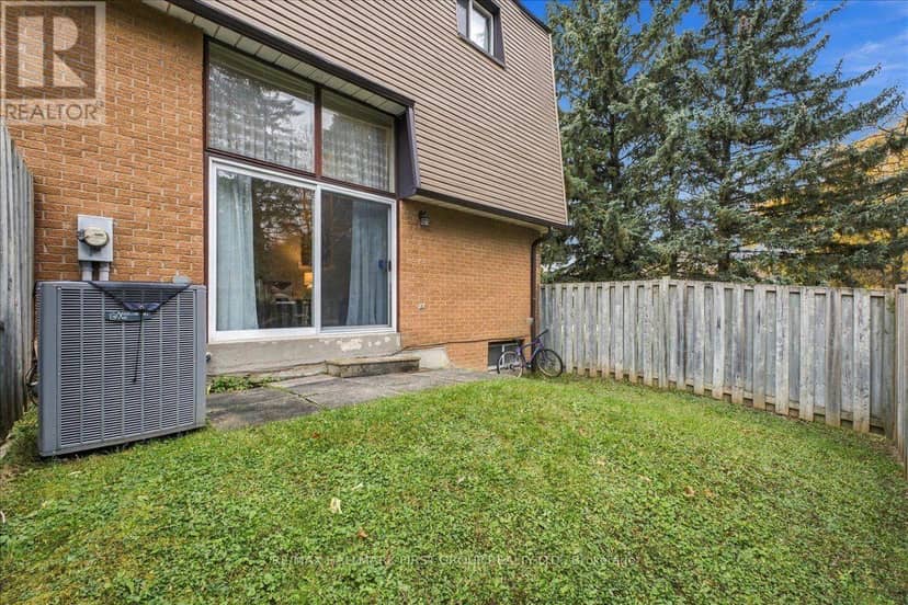 4 - 1415 Fieldlight Boulevard — photo 38 of 40
