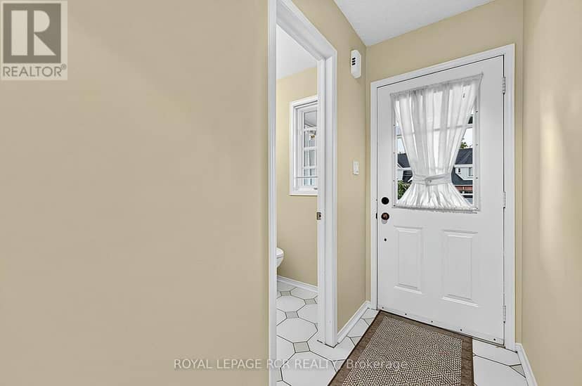 56 Oakridge Court — photo 10 of 40
