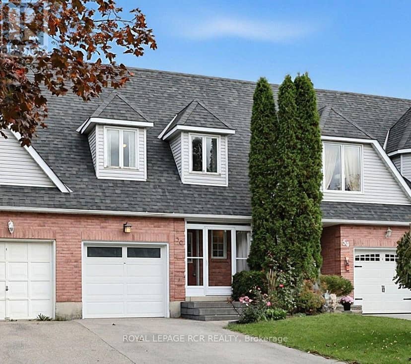 56 Oakridge Court, East Gwillimbury, photo 2