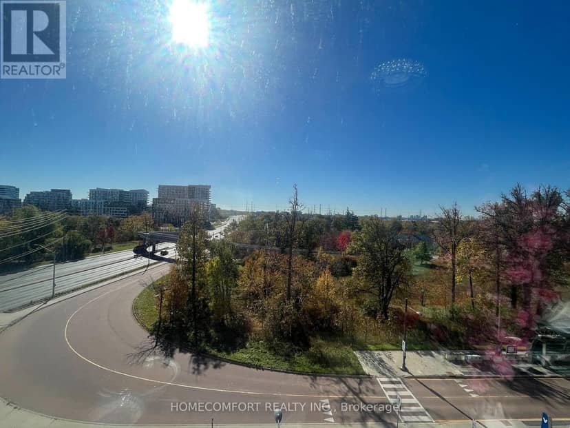 719 - 8 Cedarland Drive, Markham, photo 2