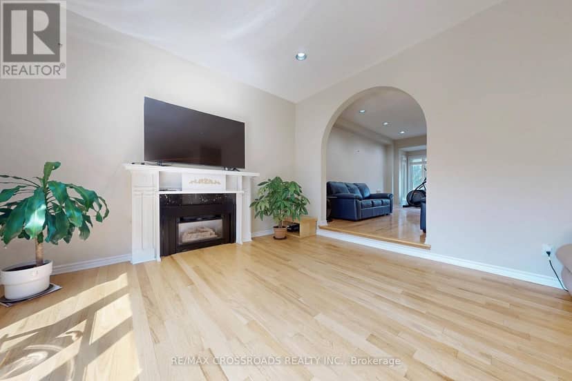 63 Baynards Lane — photo 9 of 40