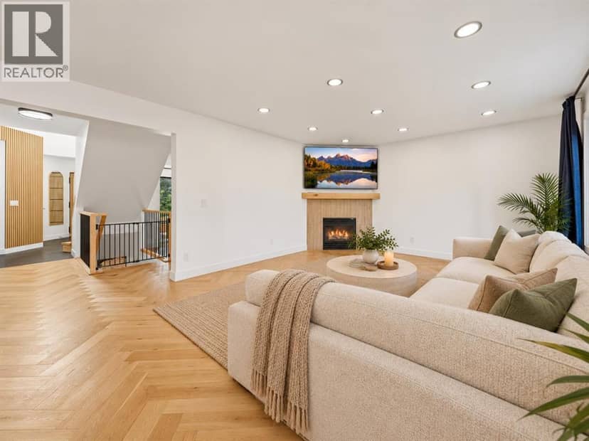 8 Strathlea Close SW — photo 13 of 40