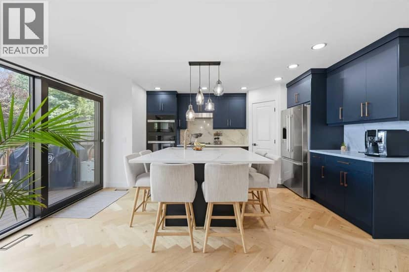8 Strathlea Close SW — photo 21 of 40