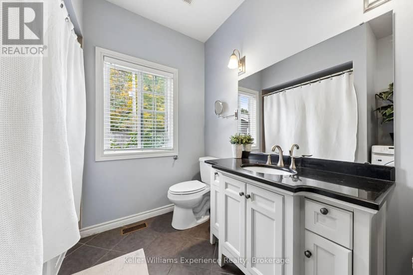 8 West Street — photo 12 of 36