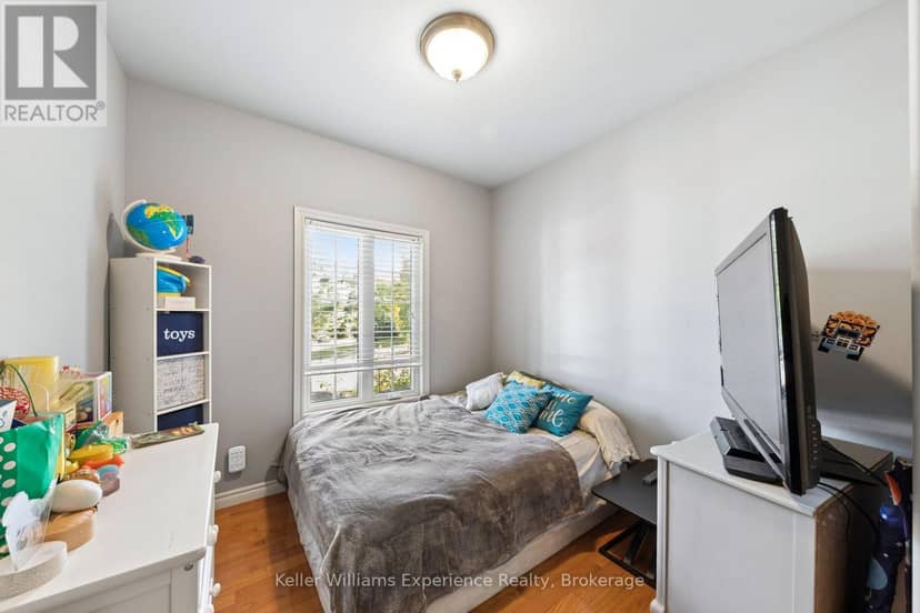 8 West Street — photo 13 of 36