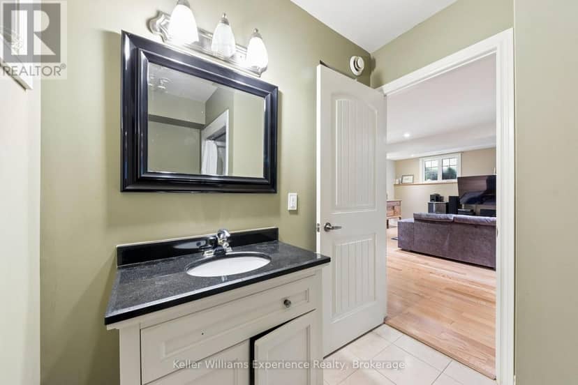 8 West Street — photo 17 of 36
