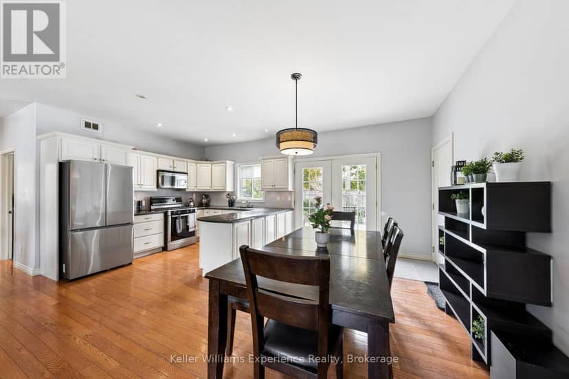 8 West Street, Penetanguishene, photo 8