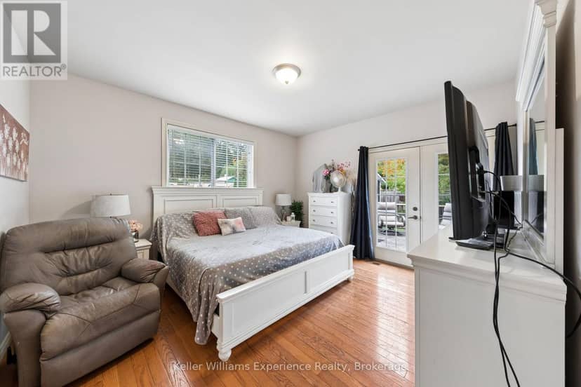 8 West Street — photo 9 of 36
