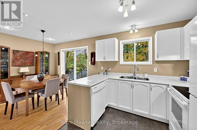 16 Brule Street — photo 17 of 40