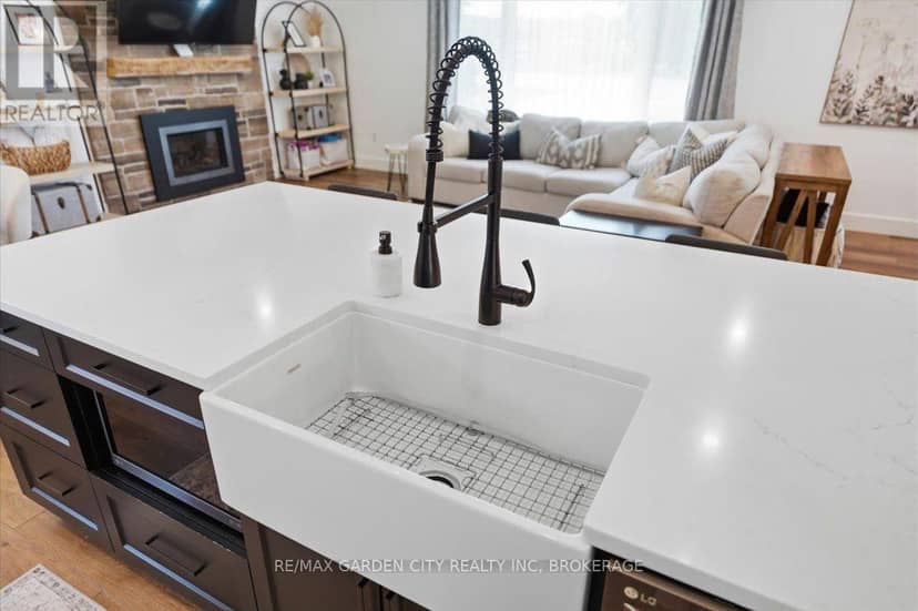 1581 Rice Road — photo 14 of 40