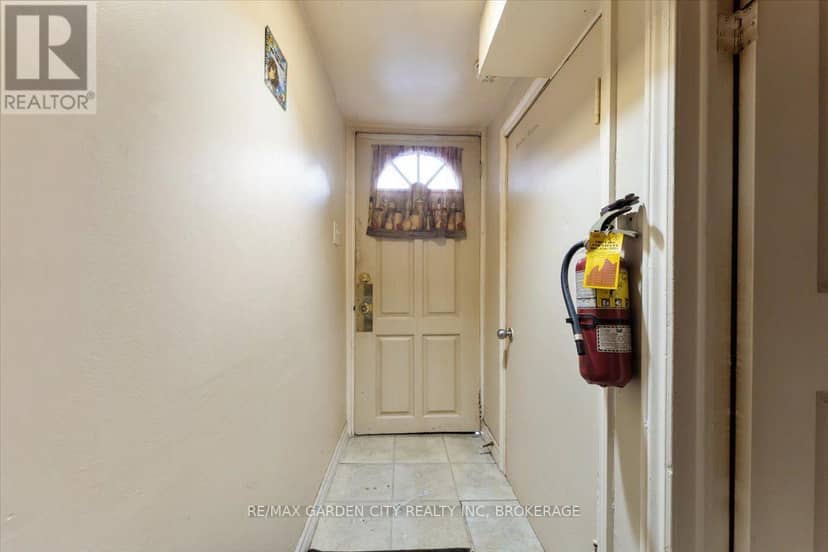 43 York Street — photo 11 of 38