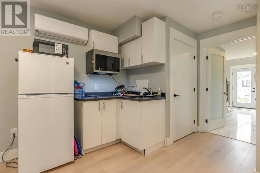 78 Honeygold Drive — photo 13 of 40