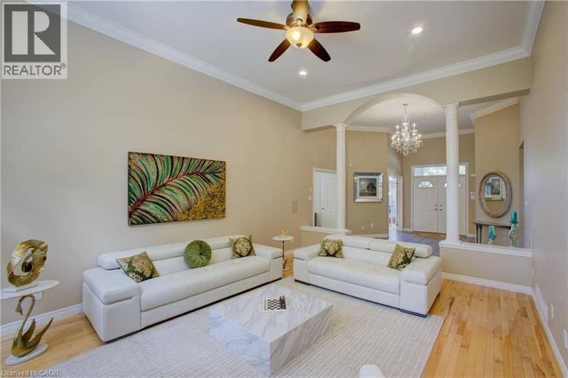 457 CARYNDALE Drive — photo 14 of 40