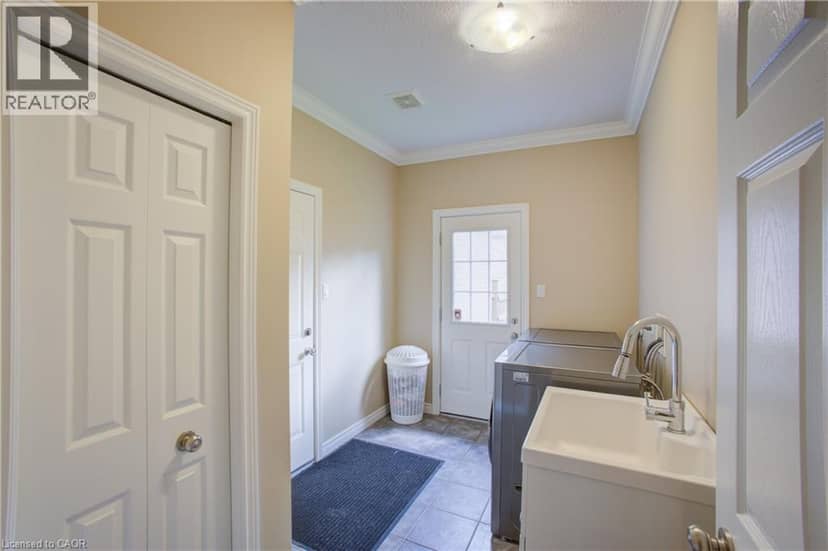 457 CARYNDALE Drive — photo 25 of 40