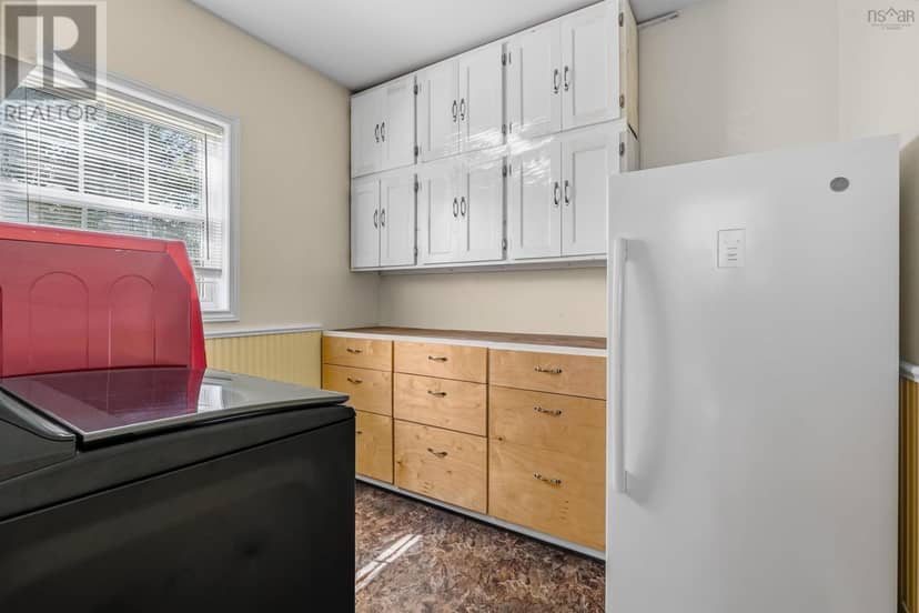 5834 Highway 2 — photo 21 of 40