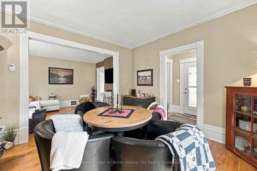 77 Napier Street, Goderich, photo 6