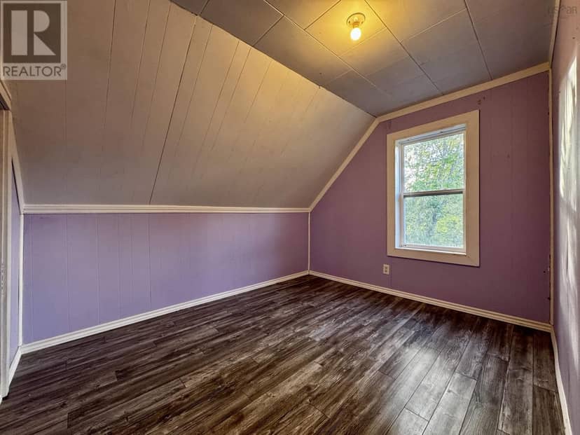 47 Old Victoria Road — photo 10 of 20