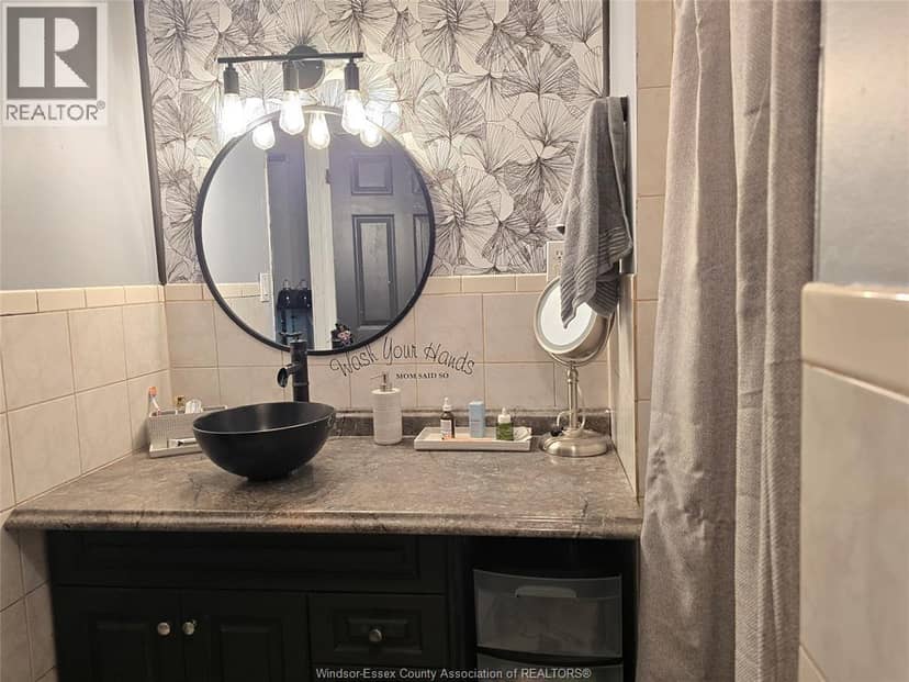 110 Greenfield Lane — photo 27 of 35