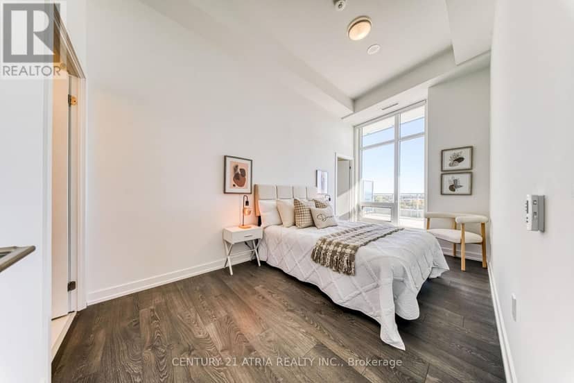 906 - 8 Olympic Garden Drive — photo 16 of 40