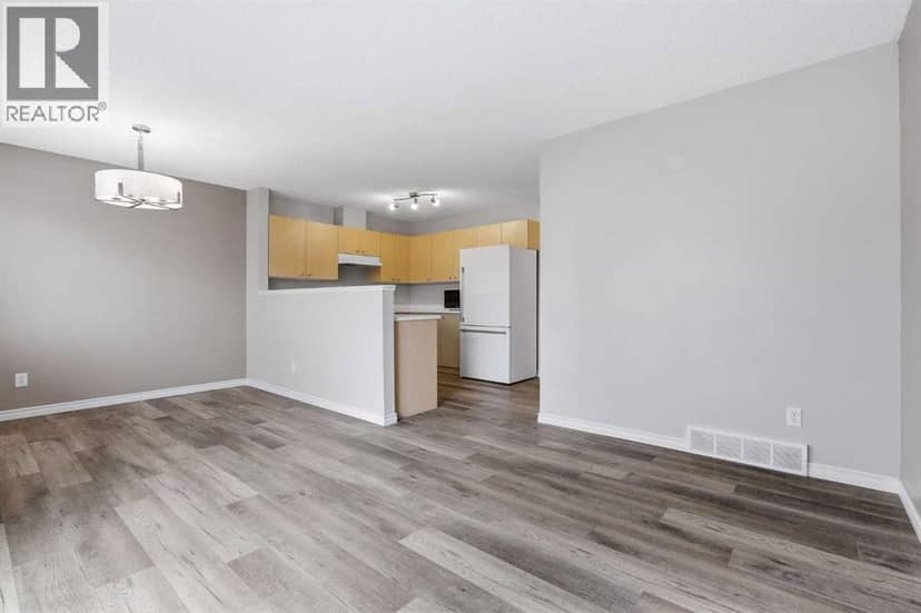 103, 760 Railway Gate SW — photo 13 of 39