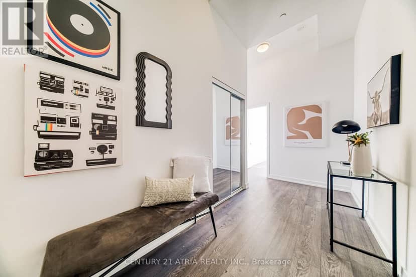 906 - 8 Olympic Garden Drive, Toronto, photo 6