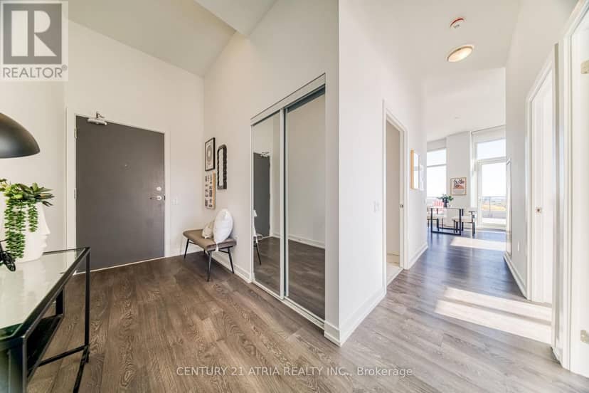 906 - 8 Olympic Garden Drive, Toronto, photo 7