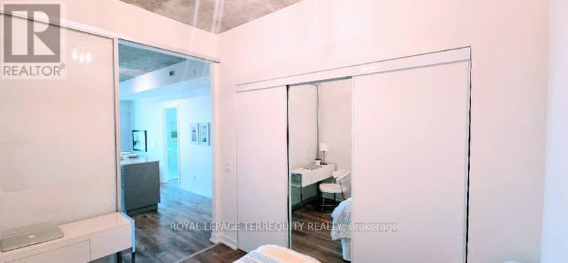 417 - 1808 St Clair Avenue W — photo 19 of 40