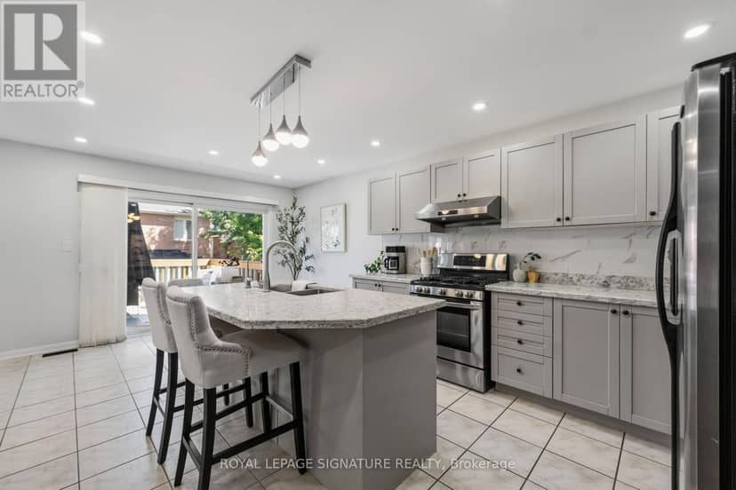 3195 Munson Crescent, Burlington, photo 3