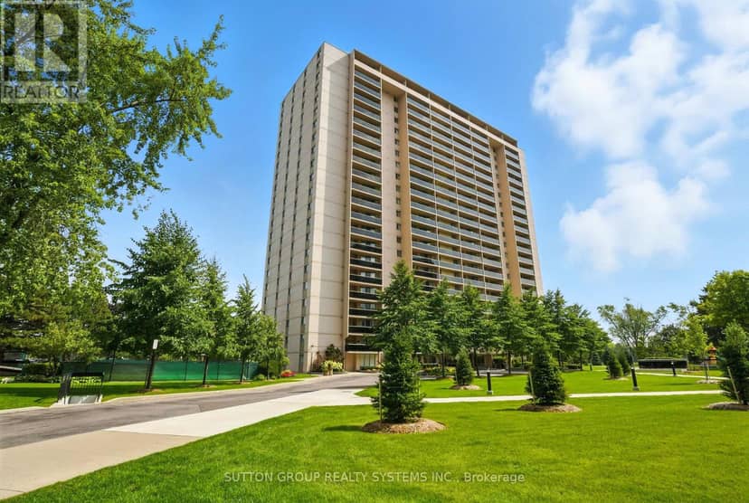 1504 - 812 Burnhamthorpe Road — photo 33 of 40