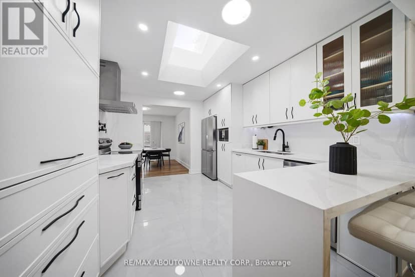 2066 Rebecca Street — photo 10 of 40