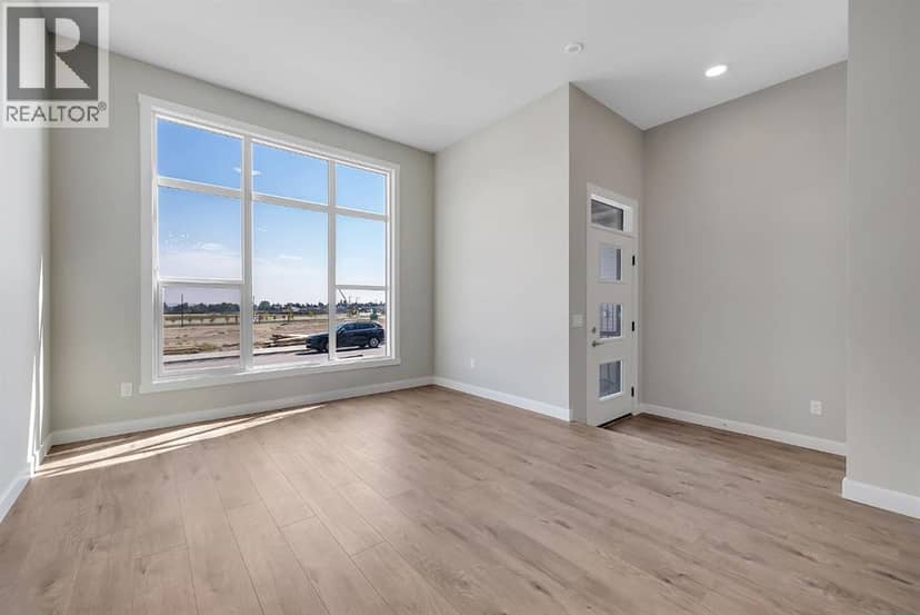 28 Tillotson Loop, Okotoks, photo 4