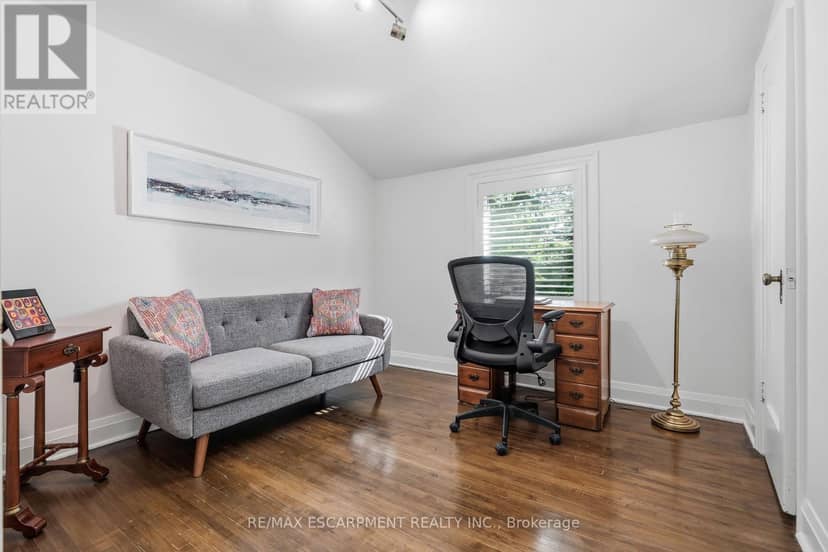 13 Allan Avenue — photo 16 of 27