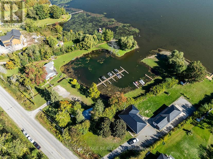 5183 Rice Lake Drive N, Hamilton Township