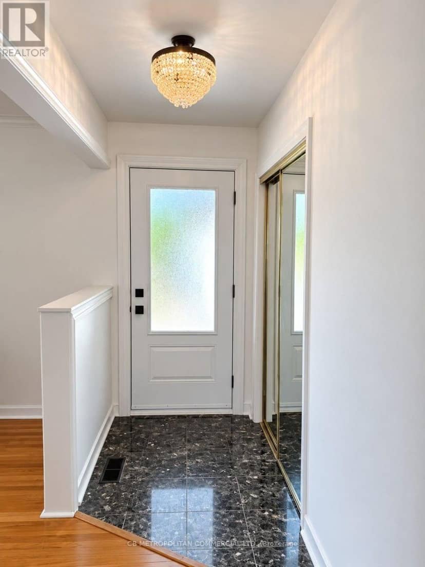 7 Amarillo Drive, Toronto, photo 4