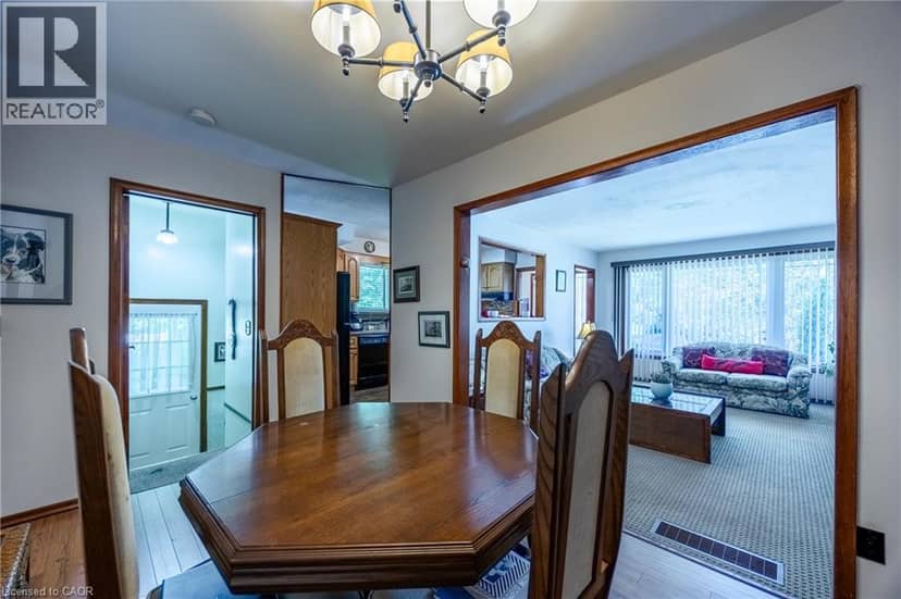 78 PARKER Drive — photo 13 of 33