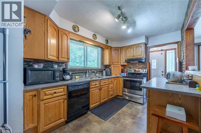 78 PARKER Drive — photo 7 of 33