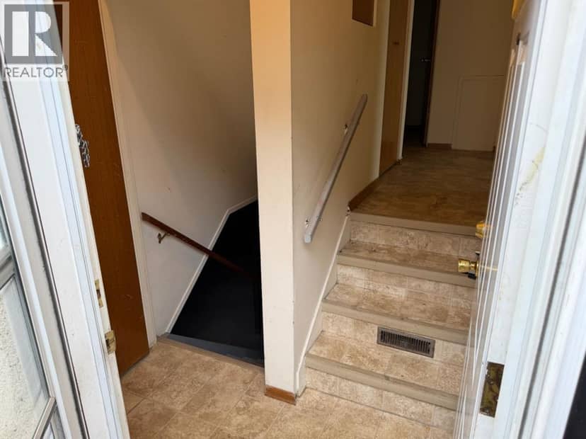 9 Wells Street, Red Deer, photo 5