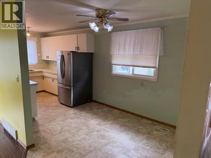 9 Wells Street, Red Deer, photo 7