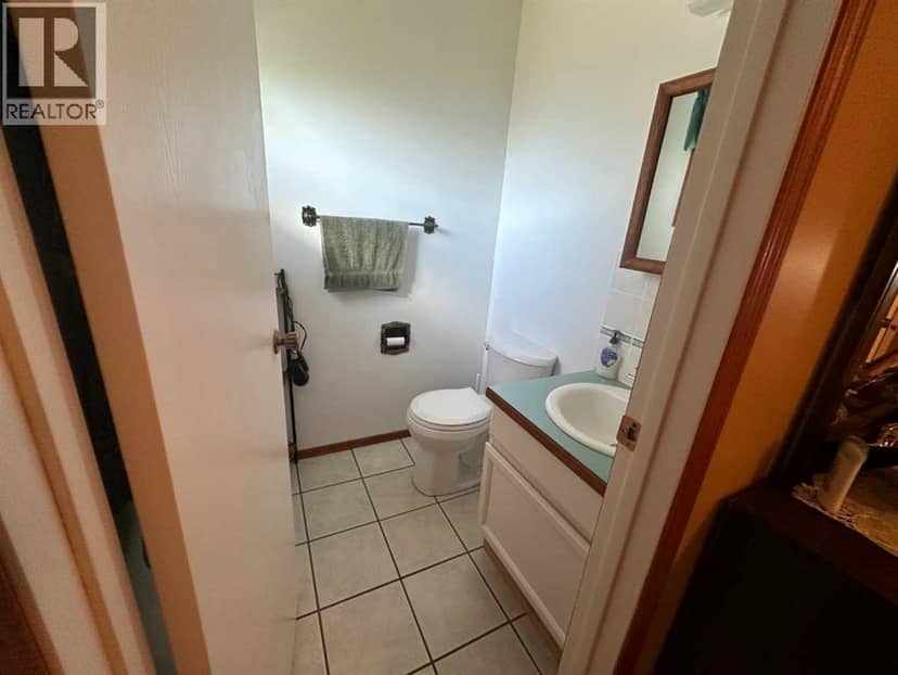301 Westhill Close — photo 24 of 38