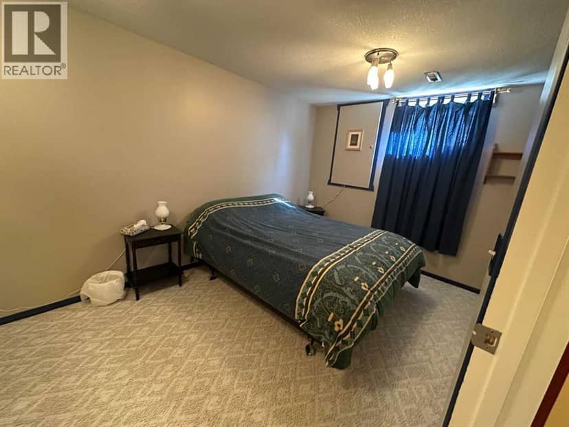 301 Westhill Close — photo 33 of 38
