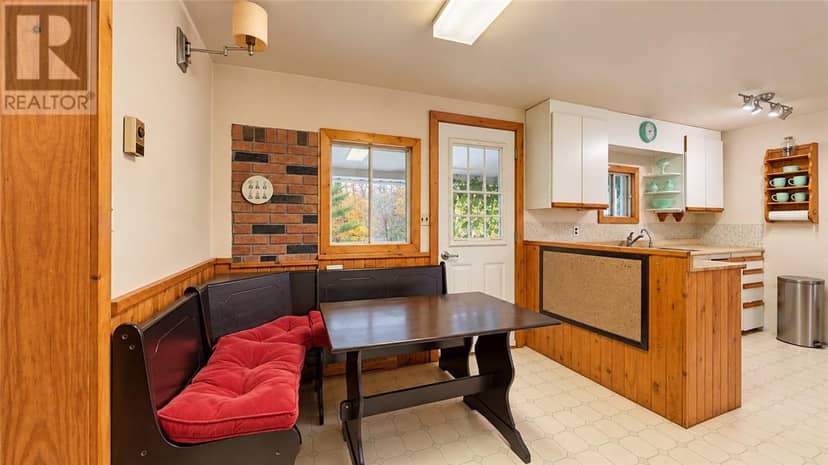 17A Silver Bay Road — photo 11 of 40