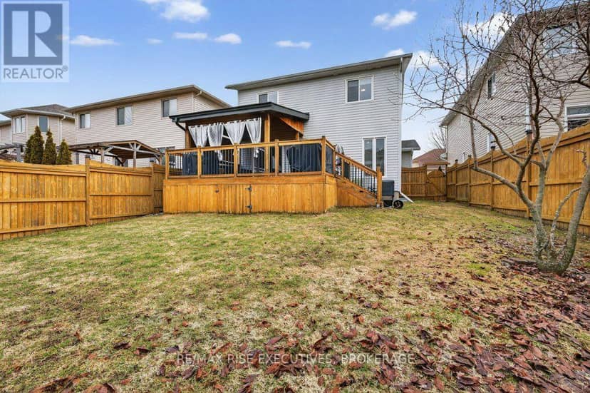 1543 Providence Crescent — photo 35 of 40