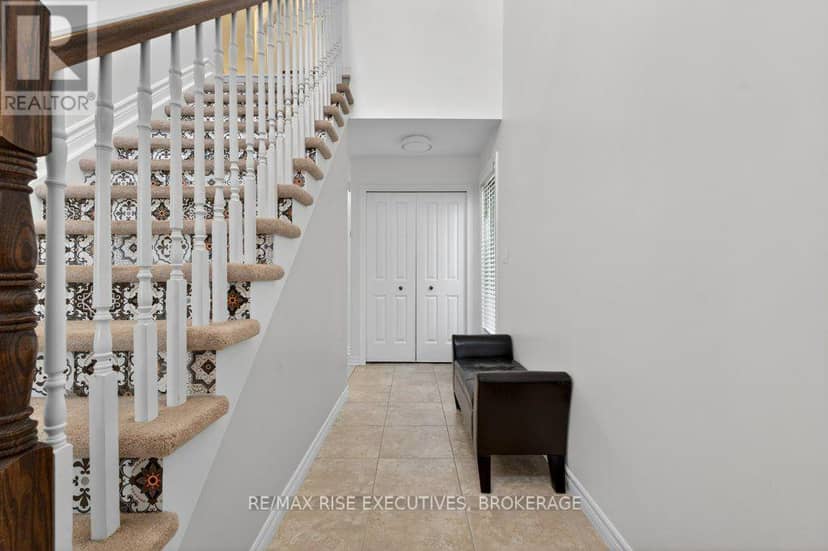 1543 Providence Crescent, Kingston, photo 7