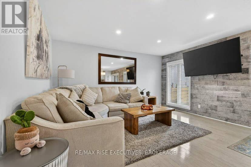 1543 Providence Crescent, Kingston, photo 8
