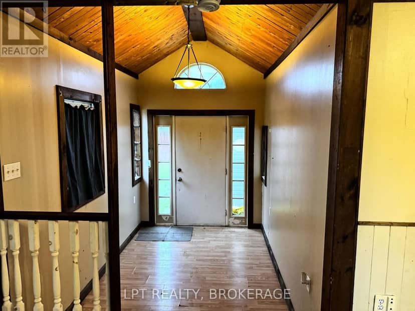 1 - 227 Big Hill Road, Leeds and the Thousand Islands, photo 2