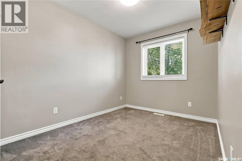 317 G Avenue S — photo 23 of 40