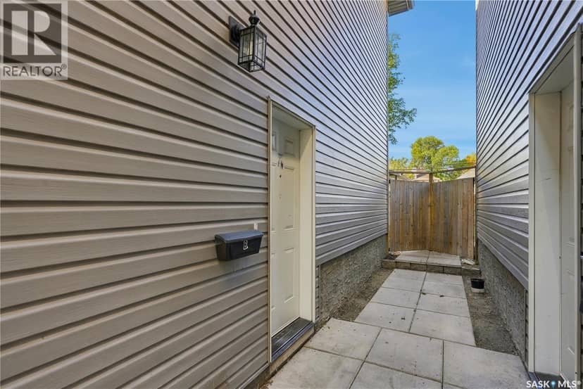 317 G Avenue S — photo 32 of 40