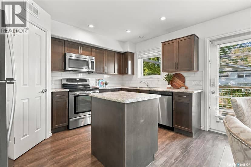317 G Avenue S, Saskatoon, photo 5