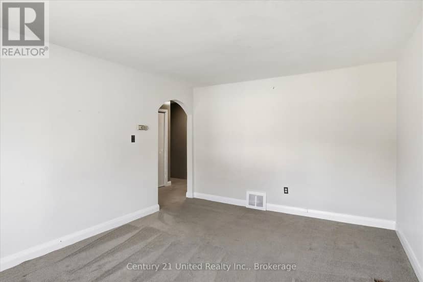 509 Bonaccord Street — photo 10 of 40