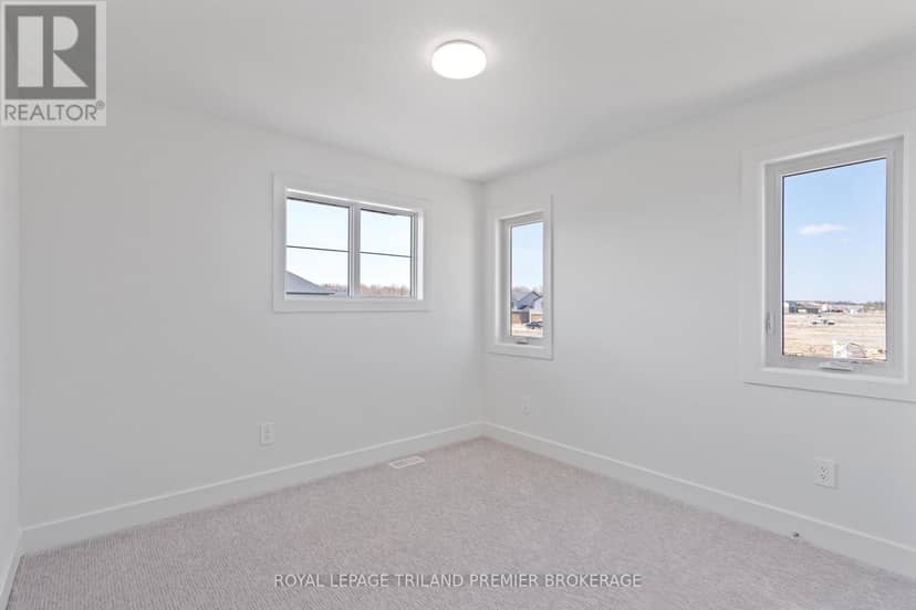 4349 Sagebrush Crescent — photo 29 of 34